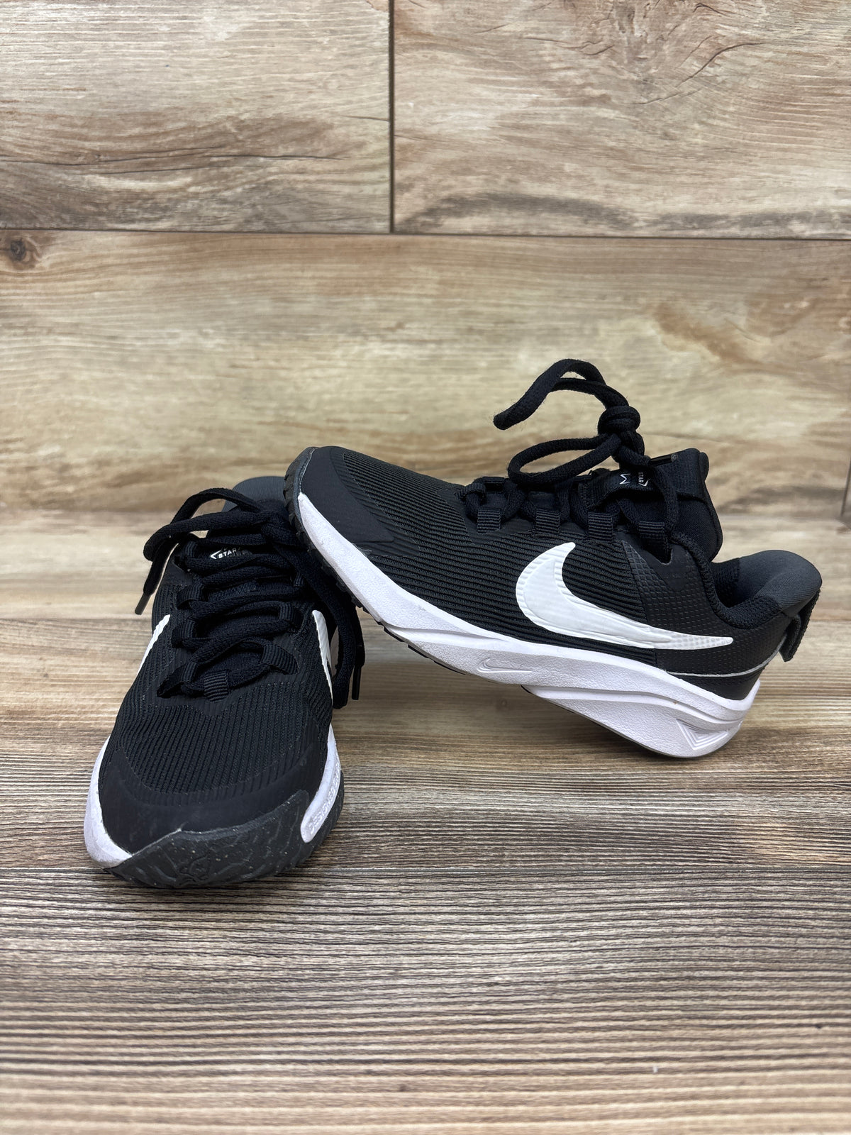 Nike Star Runner 4 PS 'Black White' Sneakers sz 11c
