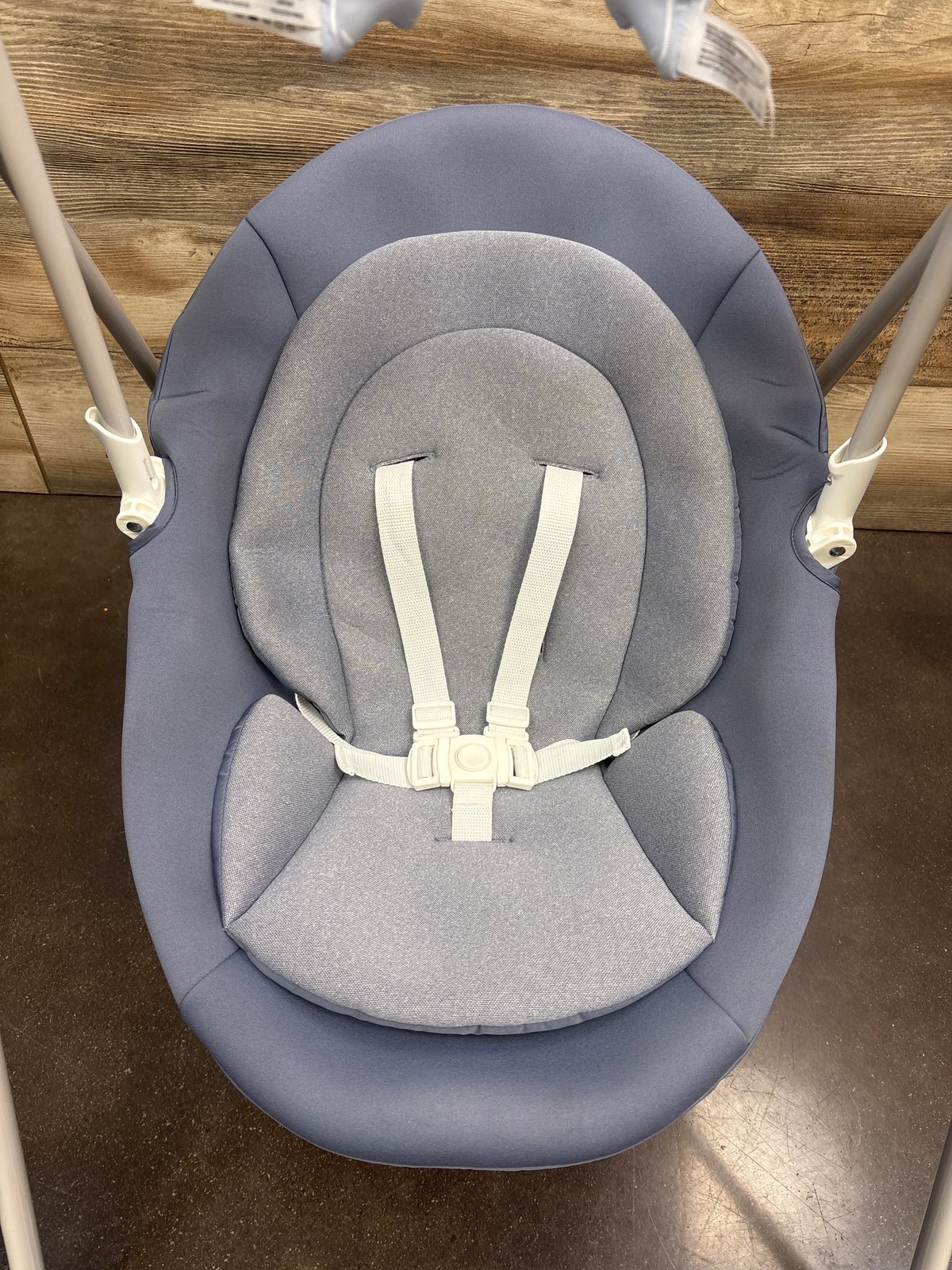 Graco Slim Spaces Compact Baby Swing in Pristine Blue
