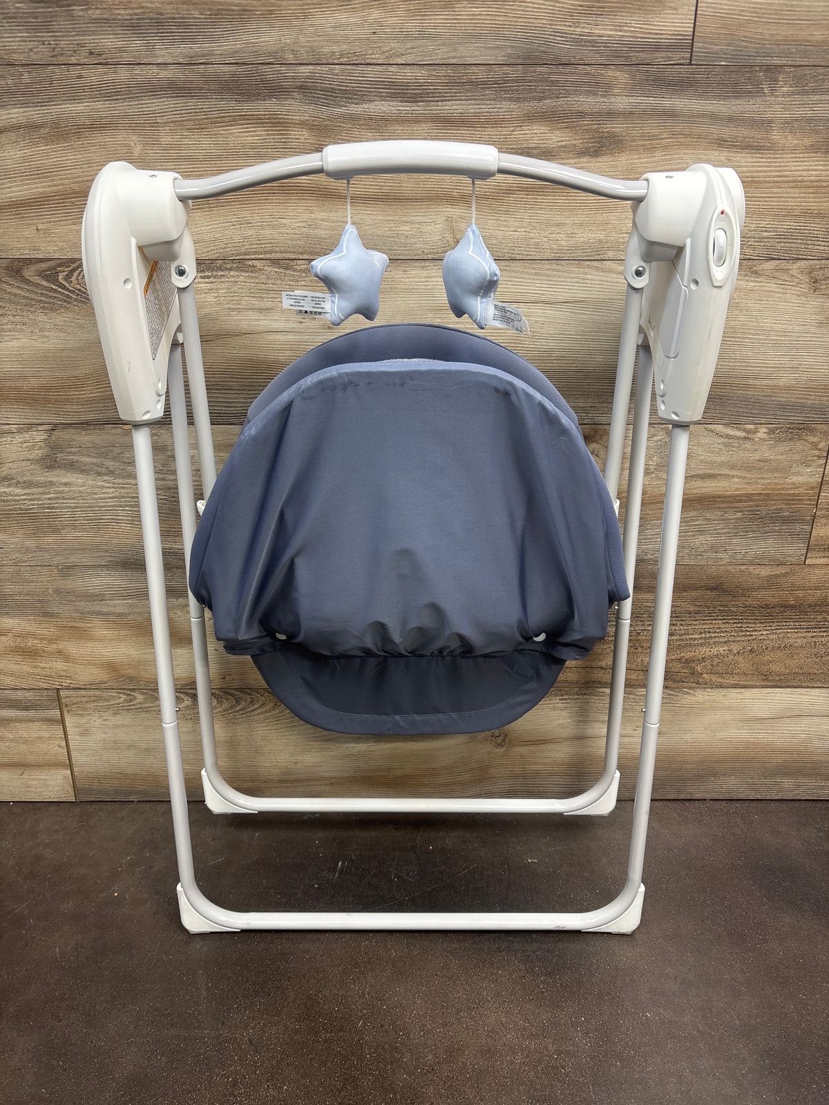 Graco Slim Spaces Compact Baby Swing in Pristine Blue