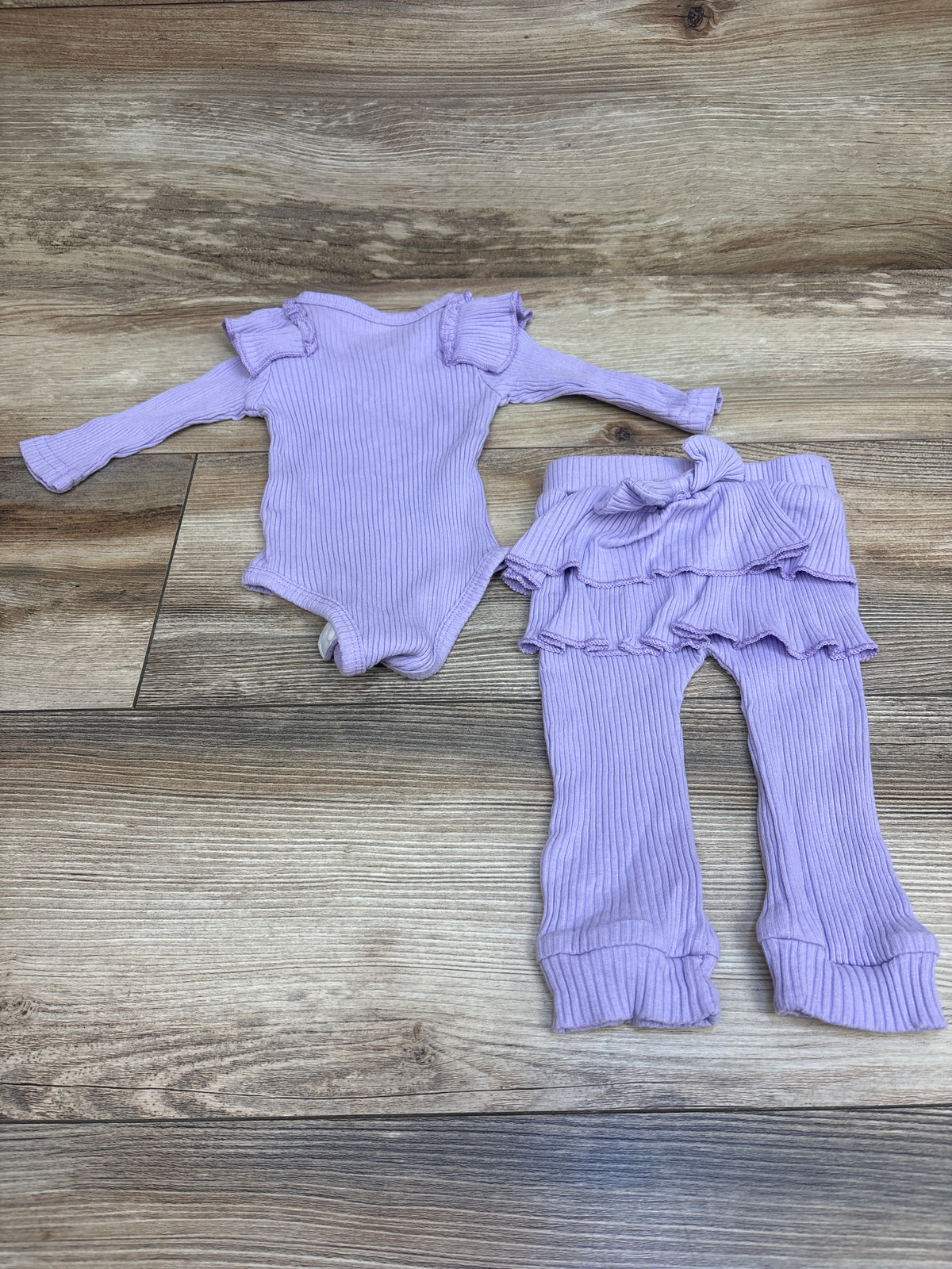 Ribbed 2pc Ruffle Henley Bodysuit & Pants Set Purple sz 0-3m
