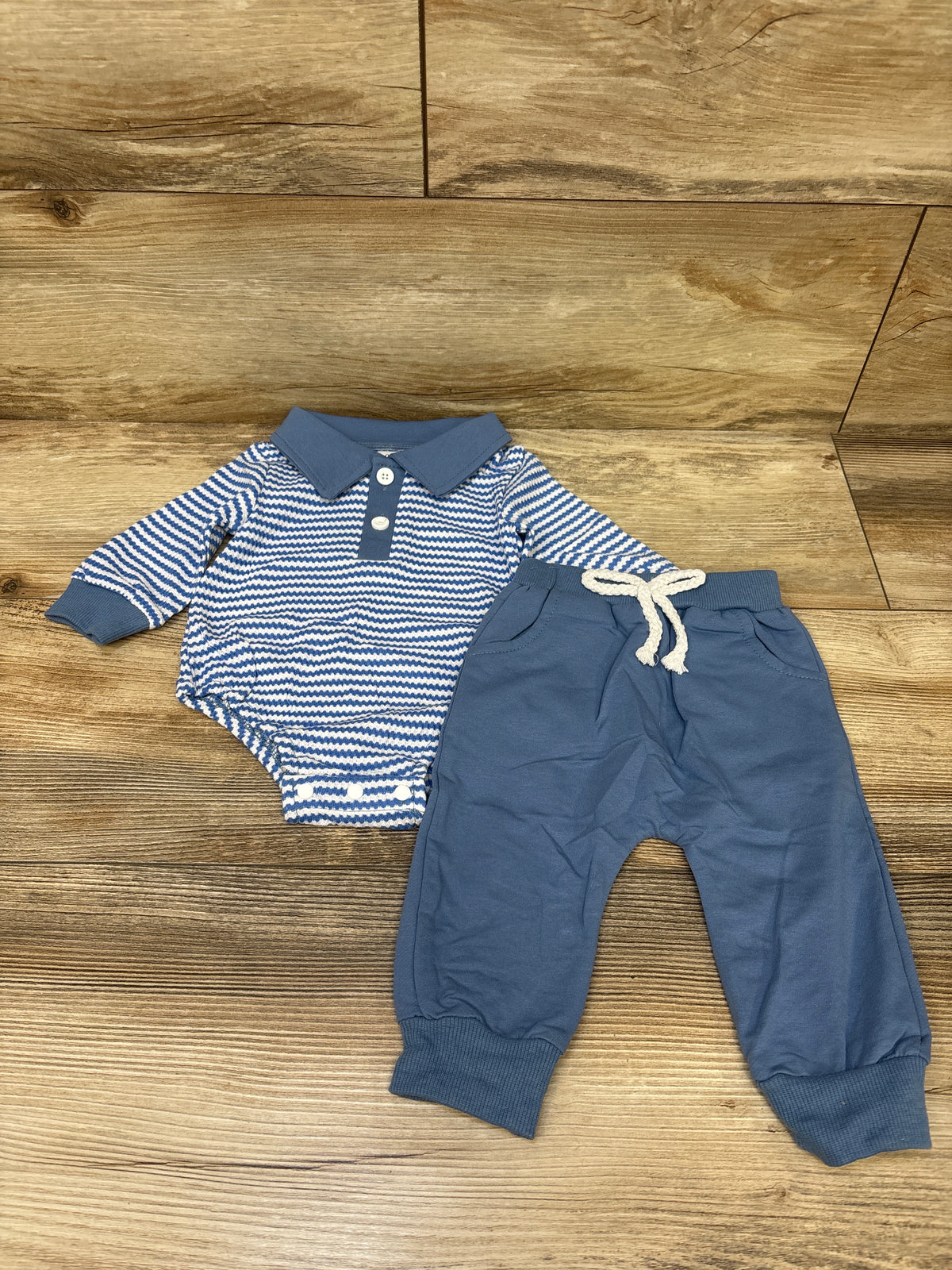 NWOT 2pc Knit Polo Bodysuit & Pants Set Blue sz 0-3m