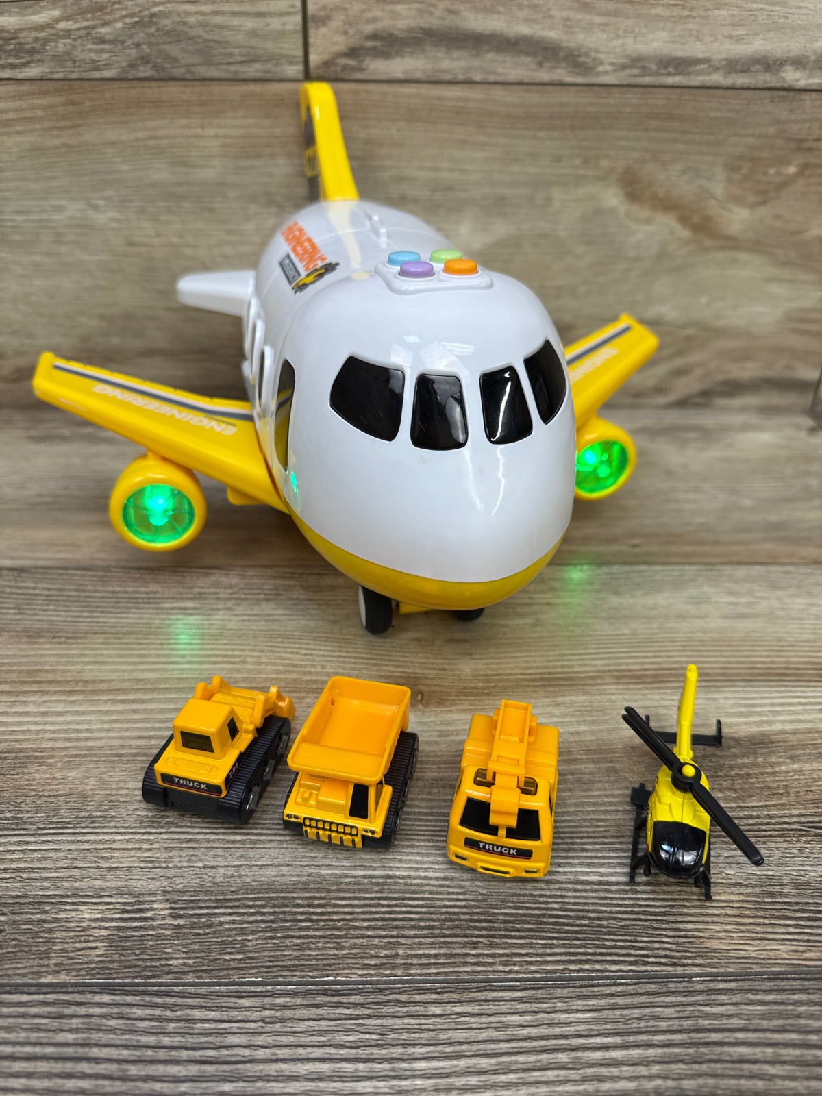 Dwi Dowellin Engineering Emergency Airplane Playset
