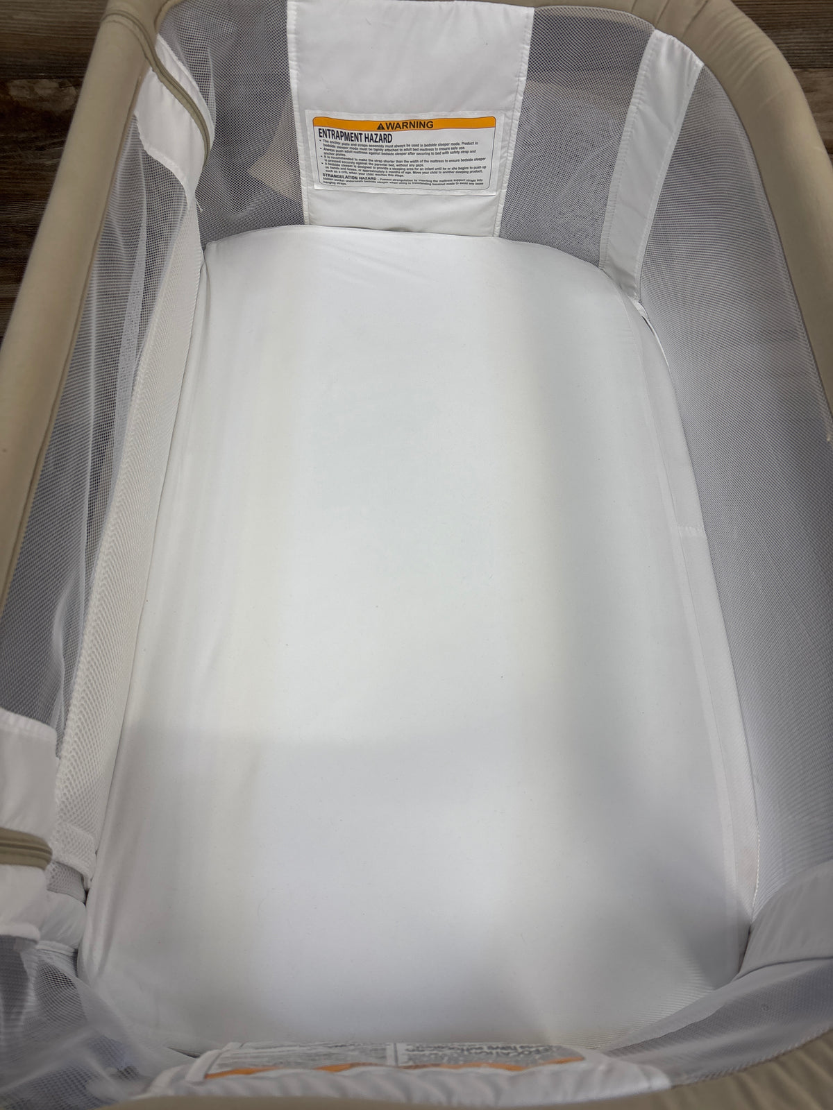 Baby Delight Beside Me Dreamer Bedside Bassinet in Oat
