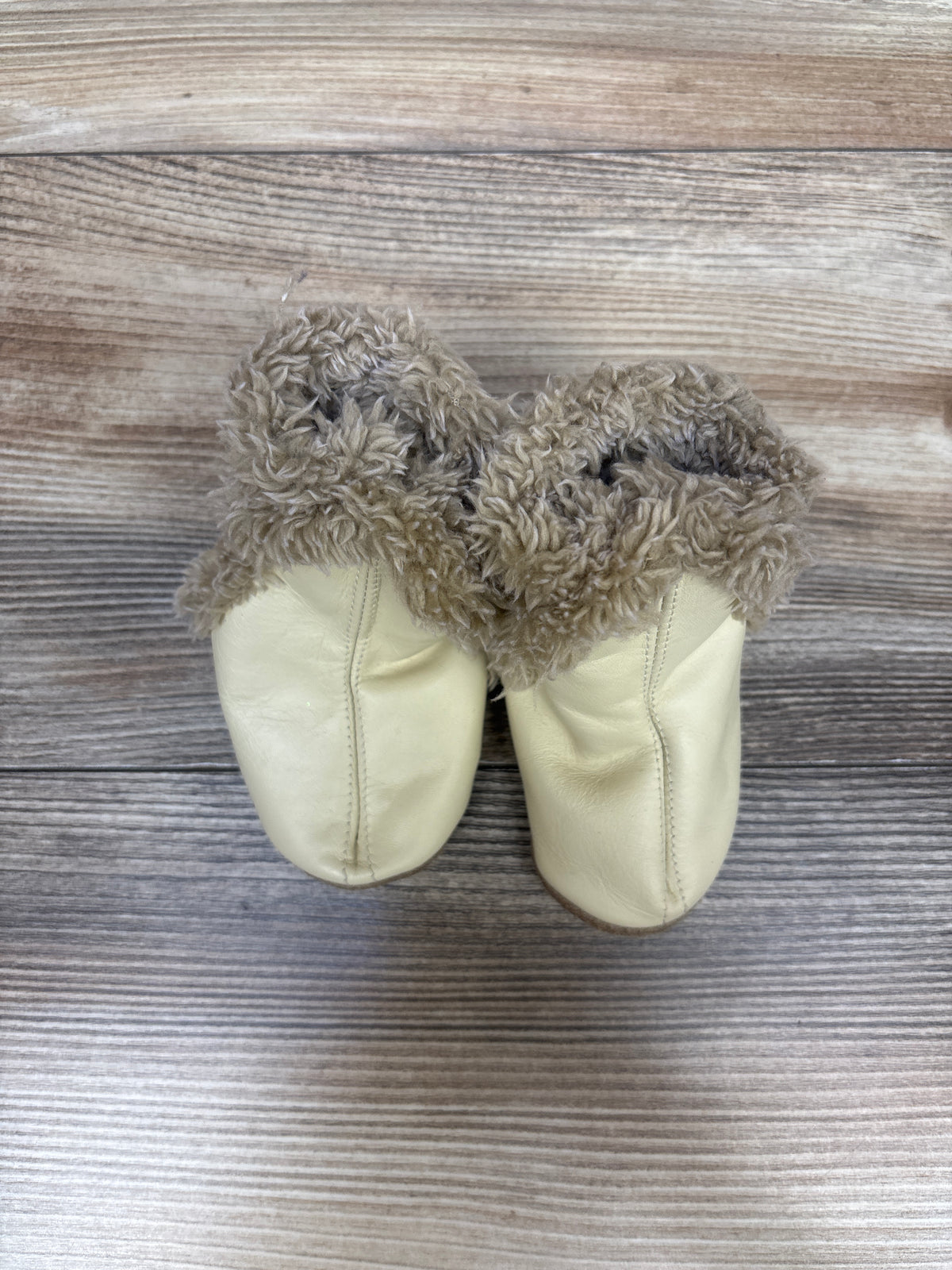 Robeez Classic Soft Sole Booties Cream sz 0-6m