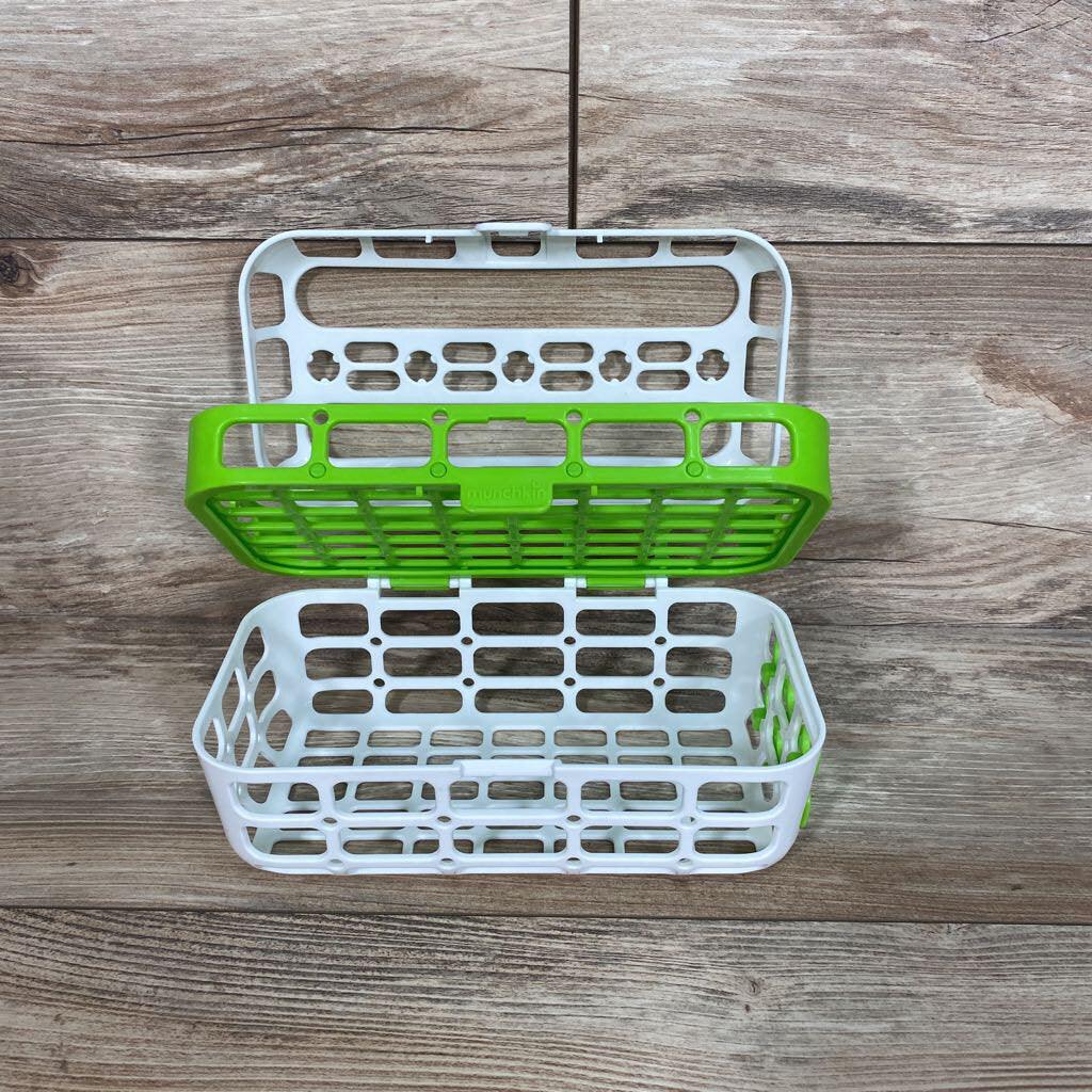 Munchkin Deluxe Dishwasher Basket, Colors May Vary 
