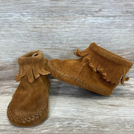 Minnetonka Alex Fringe Moccasins sz 2/3c - Me 'n Mommy To Be