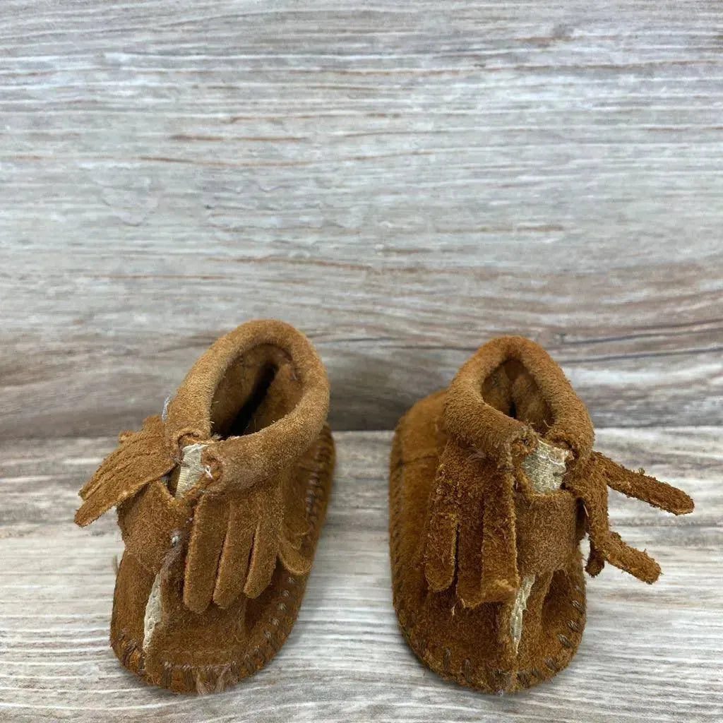 Minnetonka Alex Fringe Moccasins sz 2 3c