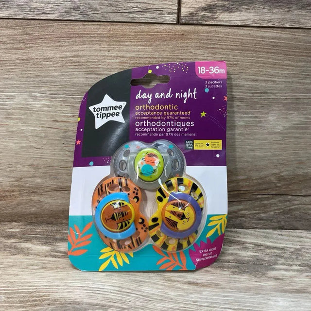 NEW Tommee Tippee Day And Night Pacifiers, 3pk - Me 'n Mommy To Be