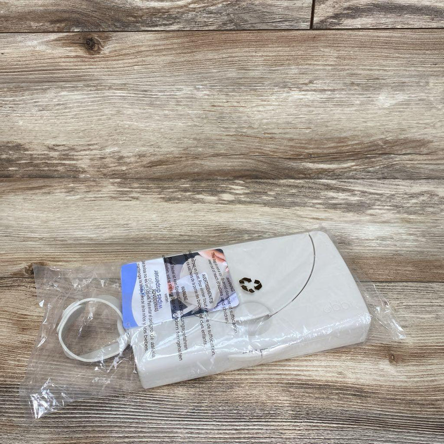 NEW Ubbi On The Go Wipes Dispenser - Me 'n Mommy To Be